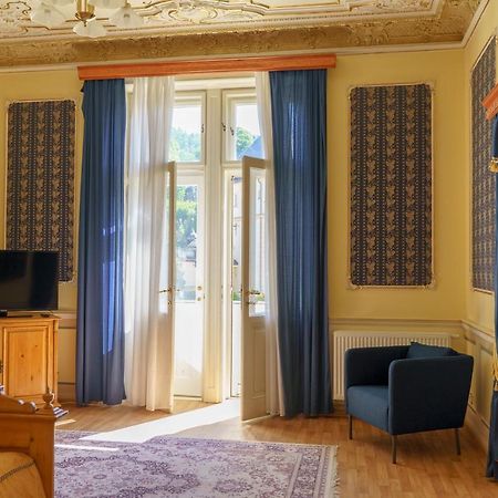 Hotel Heluan Карлови Вари Екстериор снимка