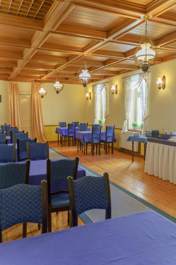 Hotel Heluan Карлови Вари Екстериор снимка