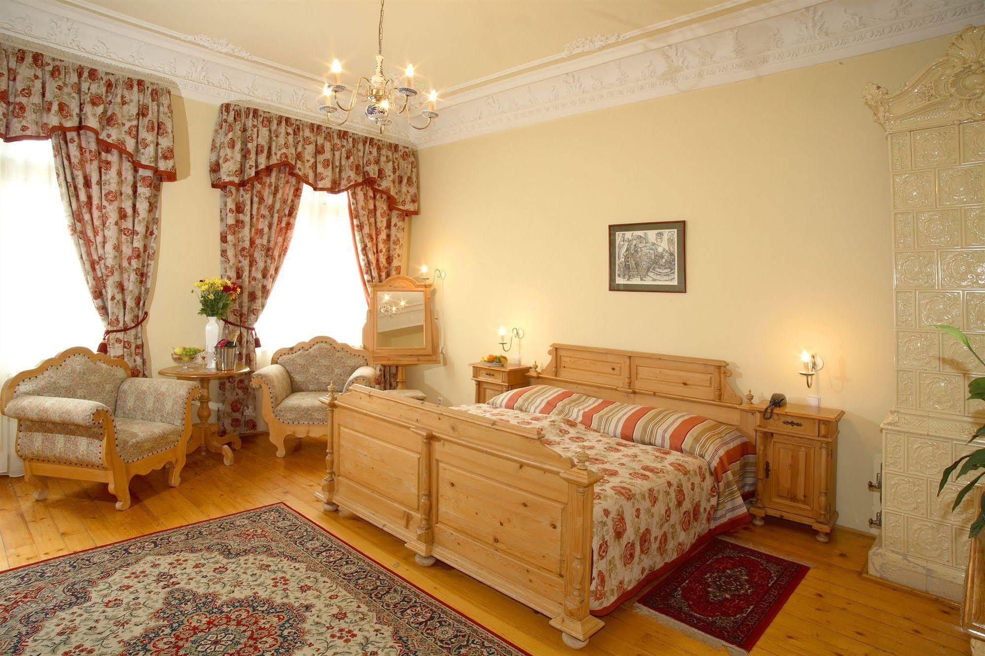 Hotel Heluan Карлови Вари Екстериор снимка