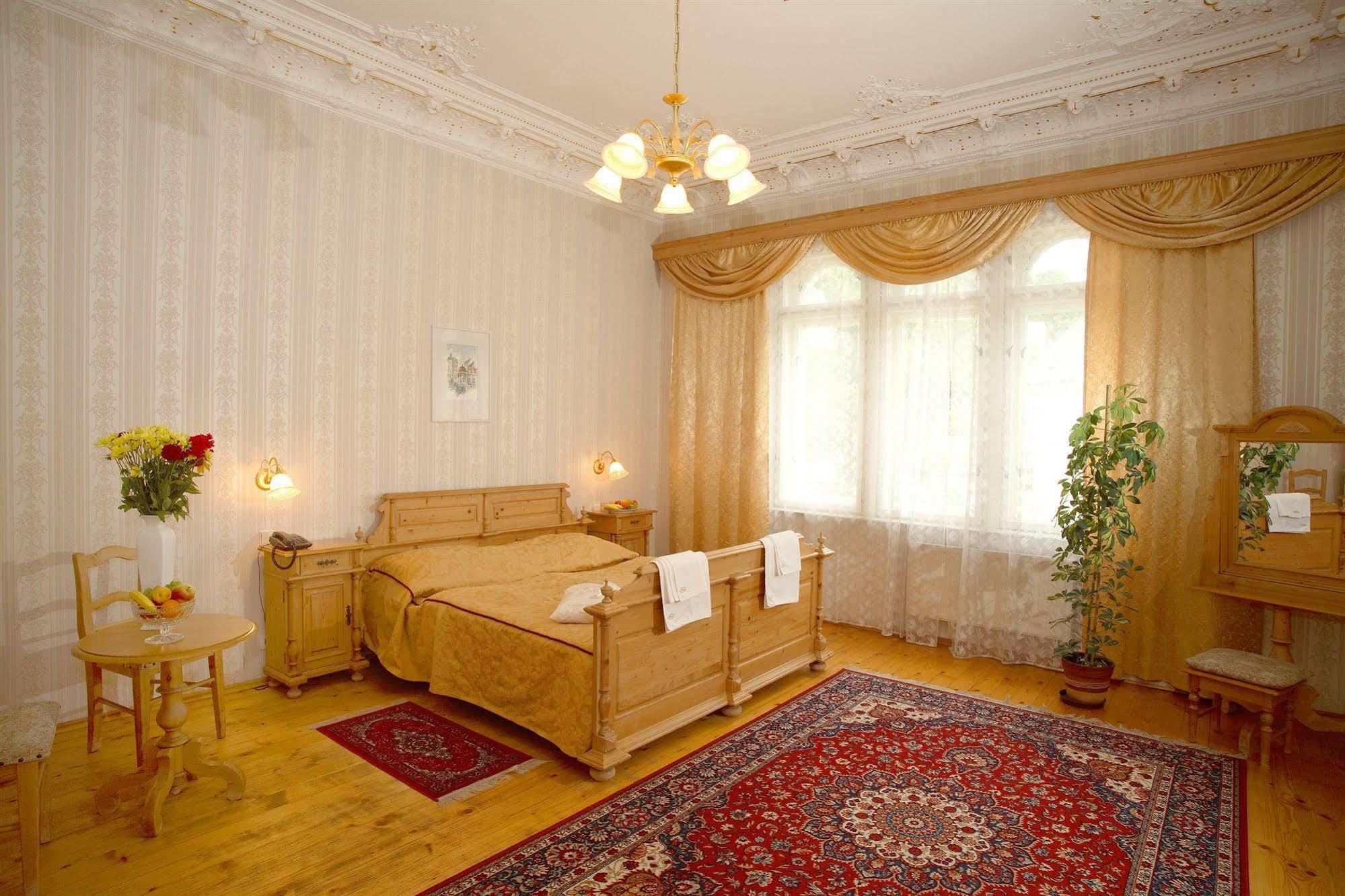 Hotel Heluan Карлови Вари Екстериор снимка