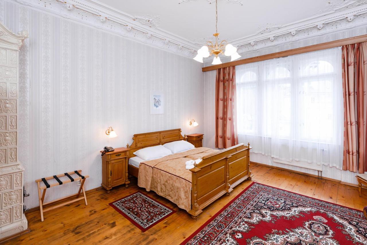 Hotel Heluan Карлови Вари Екстериор снимка